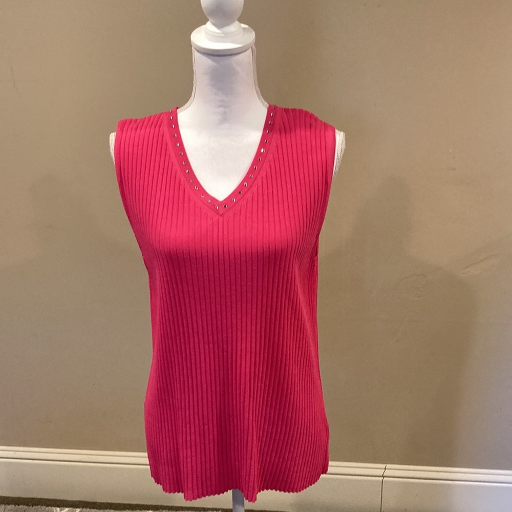 MULTIPLES brand v-neck tank.